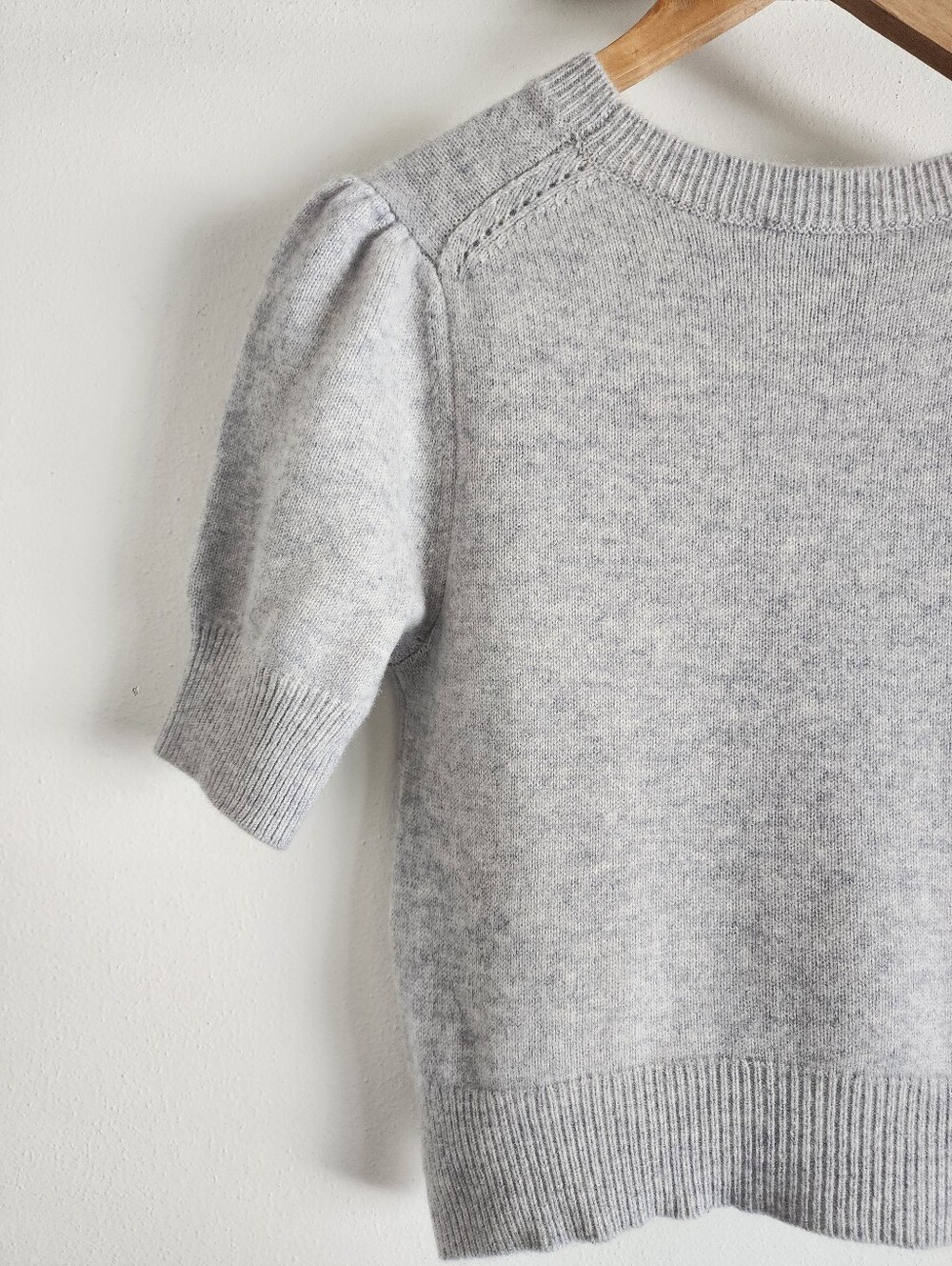 Wilfred Aritzia Cherub Gray Wool Cashmere Short Sleeve Knit Top Size M - Picture 10 of 15